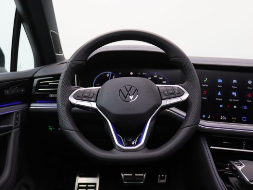 Volkswagen Touareg 3.0 TSi eHybrid 4MOTION R Edition 463PK DSG matrix led, trekhaak, panoramadak, 360gr. camera, led... ActivLease financial lease