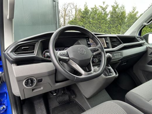 Volkswagen Transporter 2.0 TDI 150 PK AUTOMAAT DSG COMFORTLINE EXE / L2H1 / 1e EIG. / 24.504KM !! / AIRCO / CRUISE / NAV... ActivLease financial lease