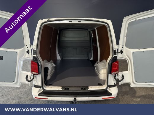Volkswagen Transporter 2.0 TDI 150pk Automaat L2H1 Euro6 Airco | 2500kg Trekhaak | Velgen | Navigatie | Apple Carplay an... ActivLease financial lease