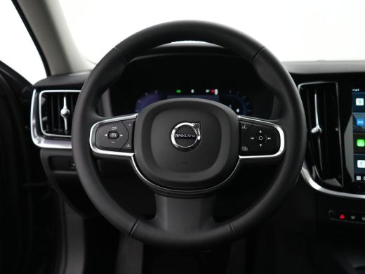 Volvo  V60 2.0 B3 Essential Edition | Adaptive Cruise | BLIS | Trekhaak | Stoelverwarming | Google | 18" ActivLease financial lease