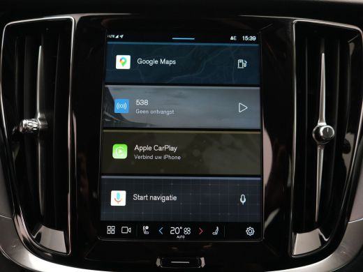 Volvo  V60 2.0 B3 Essential Edition | Adaptive Cruise | BLIS | Trekhaak | Stoelverwarming | Google | 18" ActivLease financial lease