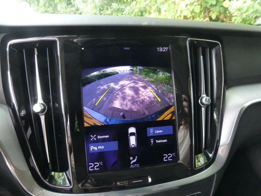 Volvo  V60 2.0 B3 Momentum Advantage | TREKHAAK | CAMERA | PARKEERSENSOREN V+A | NAVI | ActivLease financial lease