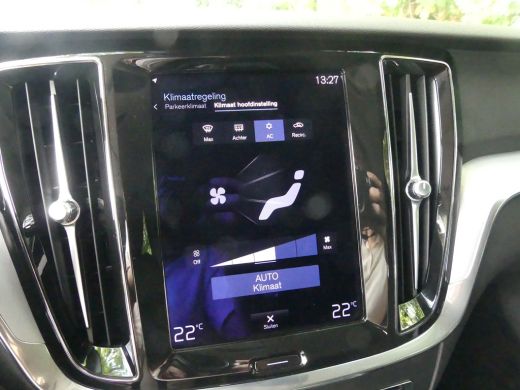 Volvo  V60 2.0 B3 Momentum Advantage | TREKHAAK | CAMERA | PARKEERSENSOREN V+A | NAVI | ActivLease financial lease