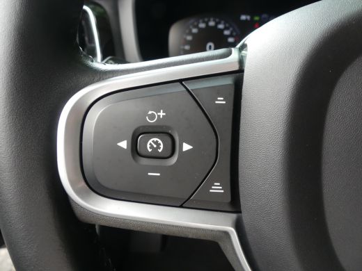 Volvo  V60 2.0 B3 Momentum Advantage | TREKHAAK | CAMERA | PARKEERSENSOREN V+A | NAVI | ActivLease financial lease