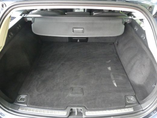 Volvo  V60 2.0 B3 Momentum Advantage | TREKHAAK | CAMERA | PARKEERSENSOREN V+A | NAVI | ActivLease financial lease