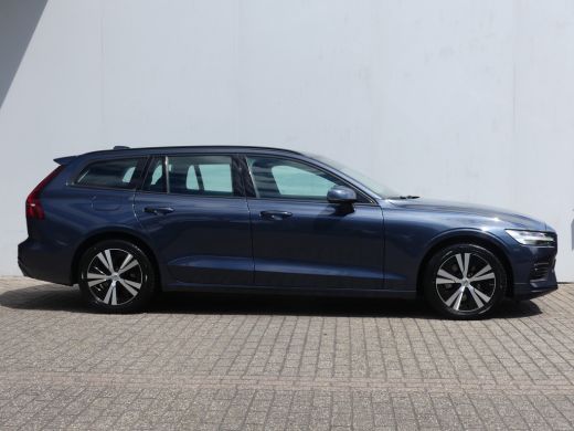 Volvo  V60 2.0 B3 Momentum Advantage | TREKHAAK | CAMERA | PARKEERSENSOREN V+A | NAVI | ActivLease financial lease