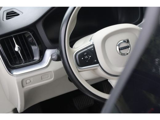 Volvo  V60 2.0 T5 Momentum | 1e Eigenaar | Broekhuis Volvo onderhouden | Trekhaak uitklapbaar ActivLease financial lease