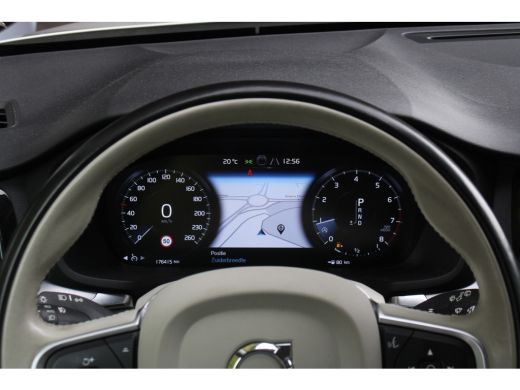 Volvo  V60 2.0 T5 Momentum | 1e Eigenaar | Broekhuis Volvo onderhouden | Trekhaak uitklapbaar ActivLease financial lease