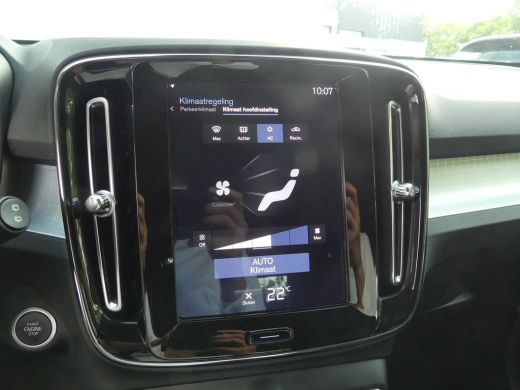Volvo  XC40 1.5 T3 Momentum Pro | TREKHAAK | ADAPTIVE CRUISE | DODEHOEKDETECTIE | CAMERA | NAVI | PARKEERSENS... ActivLease financial lease