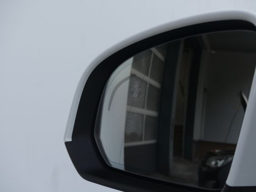 Volvo  XC40 1.5 T3 Momentum Pro | TREKHAAK | ADAPTIVE CRUISE | DODEHOEKDETECTIE | CAMERA | NAVI | PARKEERSENS... ActivLease financial lease