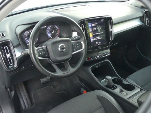 Volvo  XC40 1.5 T3 Momentum Pro | TREKHAAK | ADAPTIVE CRUISE | DODEHOEKDETECTIE | CAMERA | NAVI | PARKEERSENS... ActivLease financial lease