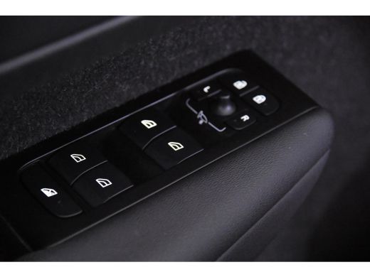 Volvo  XC40 1.5 T4 Recharge Inscription *1ste eigenaar*Stoelverwarming*Navigatie* ActivLease financial lease