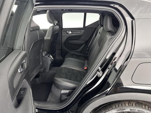 Volvo  XC40 Recharge P8 AWD R-Design [ 3-Fase ] (INCL-BTW) *PANO | LEATHER-ALCANTARA | DIGI-COCKPIT | FULL-LE... ActivLease financial lease