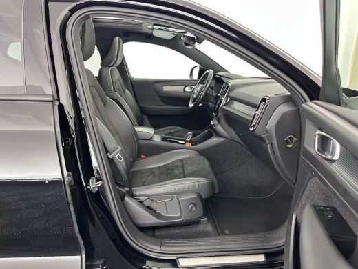 Volvo  XC40 Recharge P8 AWD R-Design [ 3-Fase ] (INCL-BTW) *PANO | LEATHER-ALCANTARA | DIGI-COCKPIT | FULL-LE... ActivLease financial lease