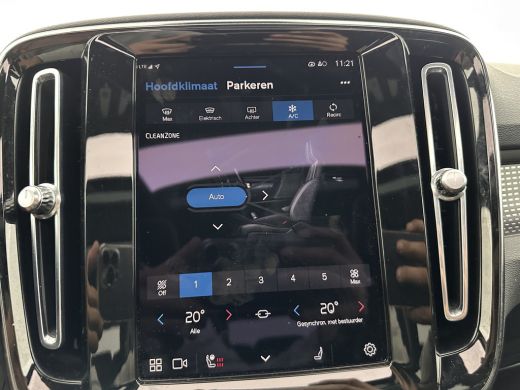 Volvo  XC40 Recharge P8 AWD R-Design [ 3-Fase ] (INCL-BTW) *PANO | LEATHER-ALCANTARA | DIGI-COCKPIT | FULL-LE... ActivLease financial lease