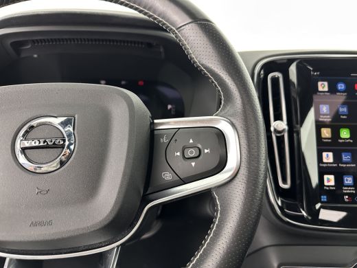 Volvo  XC40 Recharge P8 AWD R-Design [ 3-Fase ] (INCL-BTW) *PANO | LEATHER-ALCANTARA | DIGI-COCKPIT | FULL-LE... ActivLease financial lease