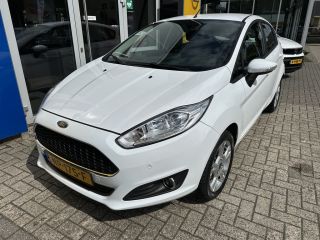 Ford Fiesta 1.0 Style Ultimate | NAVIGATIE| PARKEERSENSOREN V+A| BLUETOOTH| CRUISE CONTROL| MISTLAMPEN VOOR|