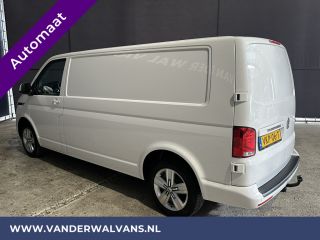Volkswagen Transporter 2.0 TDI 150pk Automaat L2H1 Euro6 Airco | 2500kg Trekhaak | Velgen | Navigatie | Apple Carplay an...