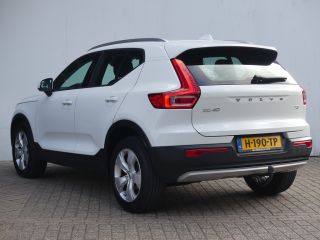 Volvo  XC40 1.5 T3 Momentum Pro | TREKHAAK | ADAPTIVE CRUISE | DODEHOEKDETECTIE | CAMERA | NAVI | PARKEERSENS...