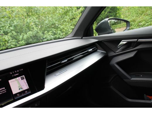 Audi A3 Limousine 30 TFSI S-LINE AUTOMAAT | NL-AUTO! | 1 EIGENAAR! | LEDER / STOF | NAVI | STOELVERWARMIN... ActivLease financial lease