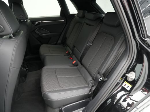 Audi Q3 35 TFSI 150 pk S edition Navi, PDC, Optiek zwart 28 ActivLease financial lease