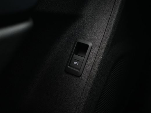 Audi Q3 35 TFSI 150 pk S edition Navi, PDC, Optiek zwart 28 ActivLease financial lease