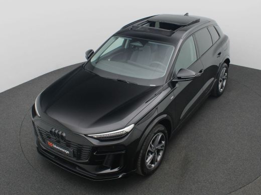 Audi Q6 e-tron Launch edition 83 kWh 252PK Panoramadak, Trekhaak, Keyless, Warmtepomp, 360gr. Camera, Stoelverwa... ActivLease financial lease