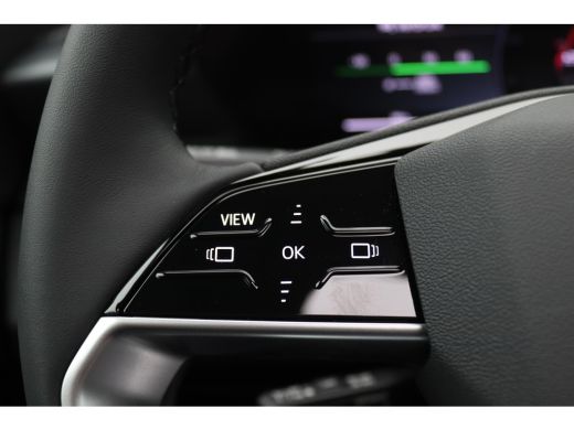 Audi Q6 e-tron Launch edition 83 kWh 252PK Panoramadak, Trekhaak, Keyless, Warmtepomp, 360gr. Camera, Stoelverwa... ActivLease financial lease