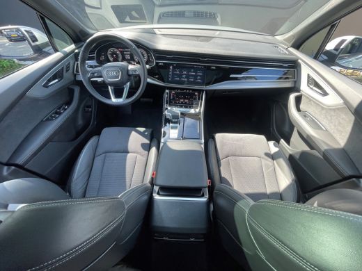 Audi Q7 55 TFSI e quattro Pro Line S/Vierwielbesturing/Trekhaak/Panoramadak/ Adaptieve cruisecontrol/Bang... ActivLease financial lease