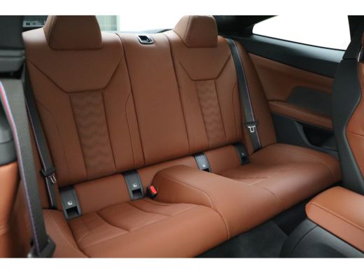 BMW M4 Coupé M4 xDrive Competition High Executive Automaat / M Drive Professional / M Carbon-keramisch r... ActivLease financial lease