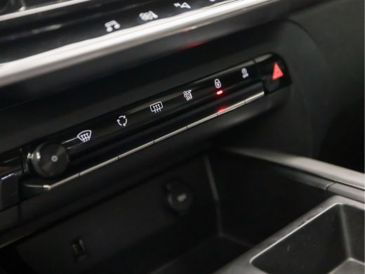 Citroën C5 Aircross 1.2 PureTech Sport (APPLE CARPLAY, GROOT NAVI, CLIMATE, LEDER, SPORTSTOELEN, GETINT GLAS, LED, LA... ActivLease financial lease