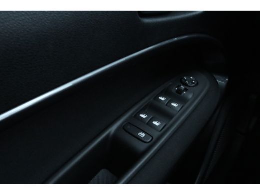 Fiat 600 1.2 Hybrid Urban Carplay | Cruise Control | Parkeersensoren | Radio | Climate | Direct leverbaar ActivLease financial lease