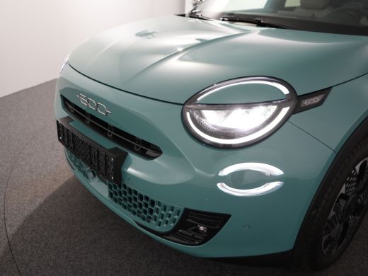Fiat 600 | € 4.148,- Voorraad Voordeel | 1.2 Hybrid La Prima | Achteruitrijcamera | Apple Carplay/Android ... ActivLease financial lease