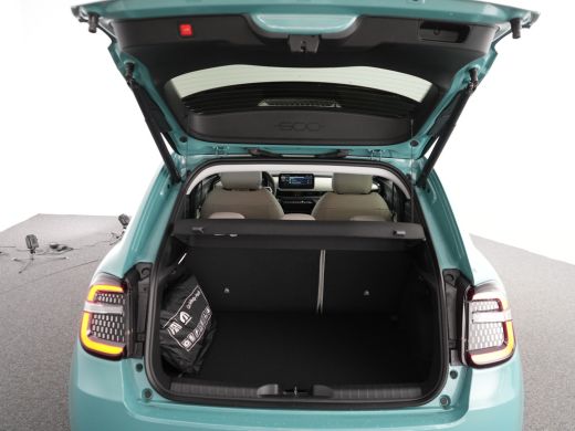 Fiat 600 | € 4.148,- Voorraad Voordeel | 1.2 Hybrid La Prima | Achteruitrijcamera | Apple Carplay/Android ... ActivLease financial lease
