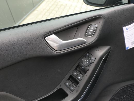 Ford Fiesta 1.0 EcoBoost Hybrid ST-Line X | Camera | B&O Audio | Keyless | Navigatie | Winterpack | CarPlay/A... ActivLease financial lease