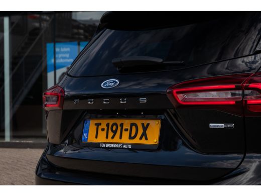 Ford Focus 1.0 EcoBoost Hybrid ST Line | Nieuw model! | Stoel/stuur/voorruit verwarming | Navigatie | Apple ... ActivLease financial lease