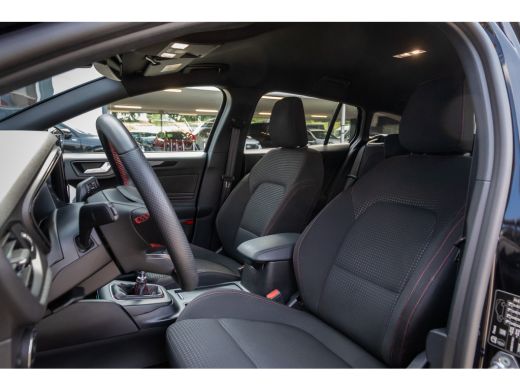 Ford Focus 1.0 EcoBoost Hybrid ST Line | Nieuw model! | Stoel/stuur/voorruit verwarming | Navigatie | Apple ... ActivLease financial lease