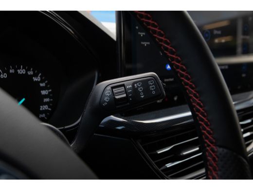 Ford Focus 1.0 EcoBoost Hybrid ST Line | Nieuw model! | Stoel/stuur/voorruit verwarming | Navigatie | Apple ... ActivLease financial lease