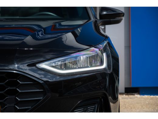 Ford Focus 1.0 EcoBoost Hybrid ST Line | Nieuw model! | Stoel/stuur/voorruit verwarming | Navigatie | Apple ... ActivLease financial lease