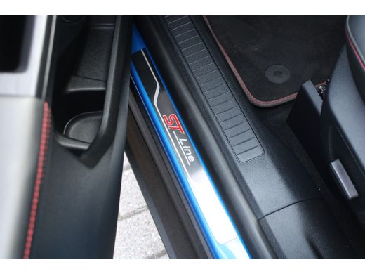 Ford Kuga 2.5 PHEV ST-Line X | Pano | Head up | Adapt. Cruise | B&O | Blis | 20'' ActivLease financial lease
