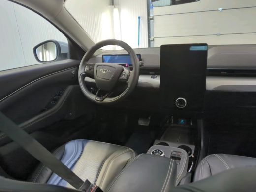 Ford Mustang Mach-E Mach-E RWD 75 kWh Technology Pack Plus | PANORAMADAK | BTW AUTO ActivLease financial lease