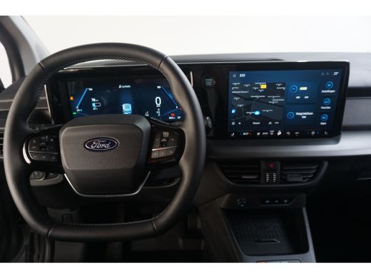 Ford Transit Courier Limited 44 kWh | Voorraad, Snel Leverbaar! | Driver Assistance Pack | Trekhaak | ActivLease financial lease