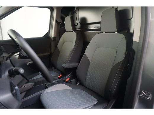 Ford Transit Courier Limited 44 kWh | Voorraad, Snel Leverbaar! | Driver Assistance Pack | Trekhaak | ActivLease financial lease