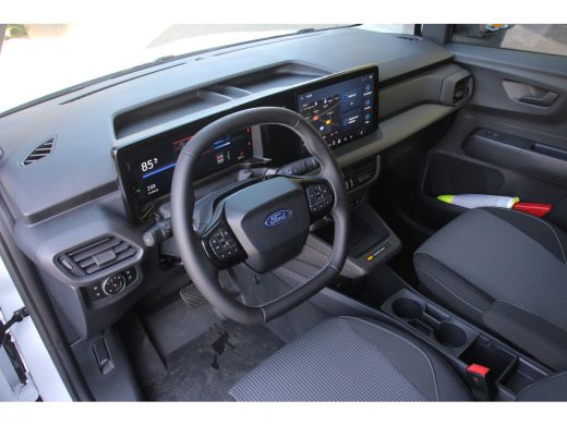 Ford Transit Courier Trend 44 kWh | Trekhaak | Camera | Adaptive Cruise | Dodehoekdetectie ActivLease financial lease