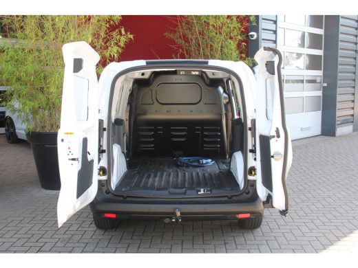 Ford Transit Courier Trend 44 kWh | Trekhaak | Camera | Adaptive Cruise | Dodehoekdetectie ActivLease financial lease