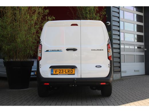 Ford Transit Courier Trend 44 kWh | Trekhaak | Camera | Adaptive Cruise | Dodehoekdetectie ActivLease financial lease