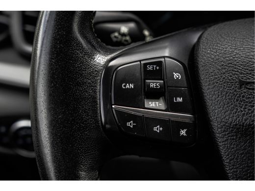 Ford Transit Custom 300 TDCI | L2H1 | LED | Omvormer | Cruise | Airco | PDC | Euro 6 ActivLease financial lease