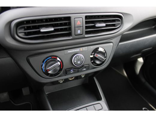 Hyundai i10 1.0 Comfort | Airco | Cruise Control | DAB ontvanger | Spraakherkenning | | Achterbank in delen n... ActivLease financial lease