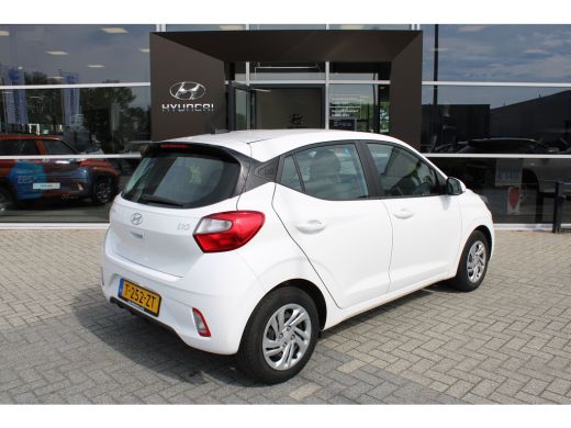 Hyundai i10 1.0 Comfort | Airco | Cruise Control | DAB ontvanger | Spraakherkenning | | Achterbank in delen n... ActivLease financial lease