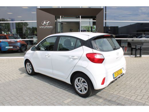 Hyundai i10 1.0 Comfort | Airco | Cruise Control | DAB ontvanger | Spraakherkenning | | Achterbank in delen n... ActivLease financial lease